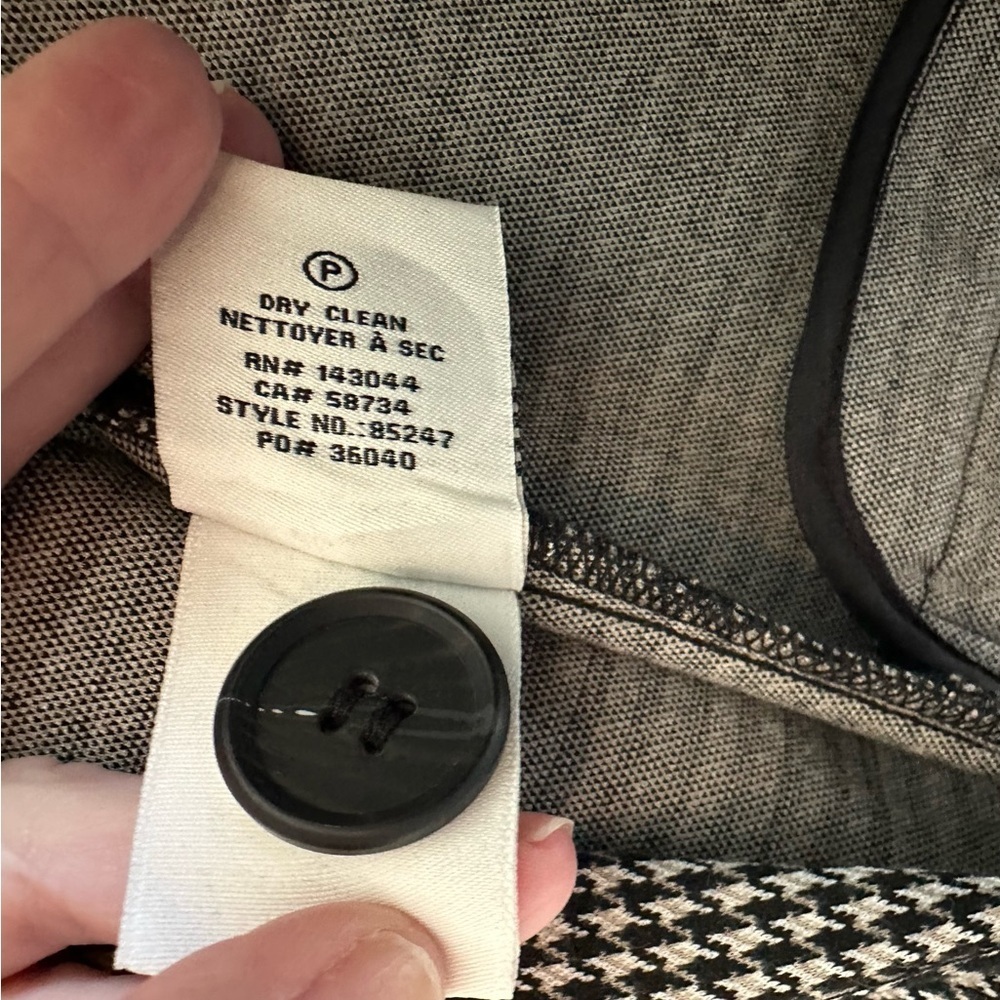 Bagatelle Black and White Houndstooth Vest - Picture 7 of 14